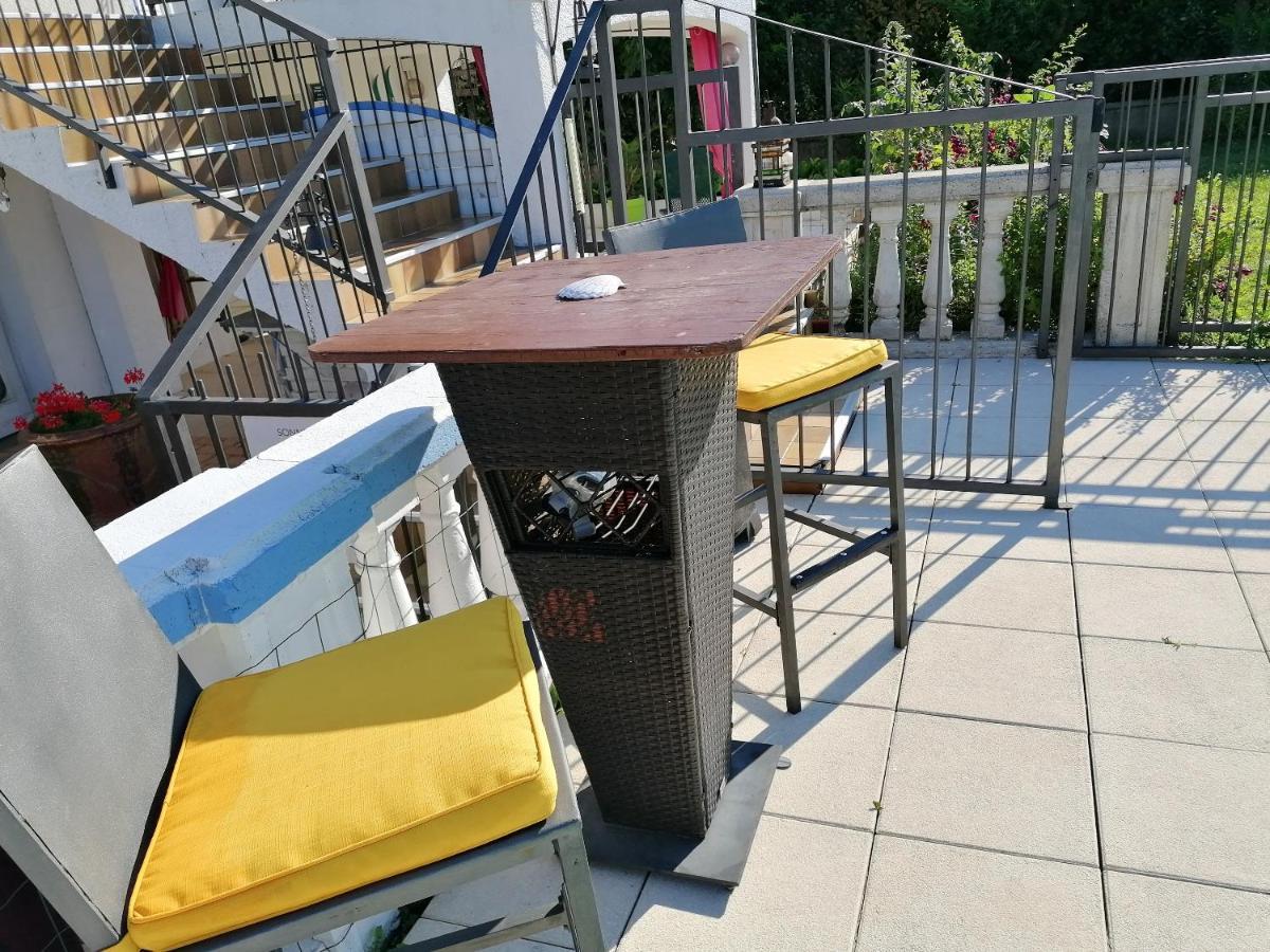 Appartement Lumineux A Voreppe Avec Piscine Екстер'єр фото
