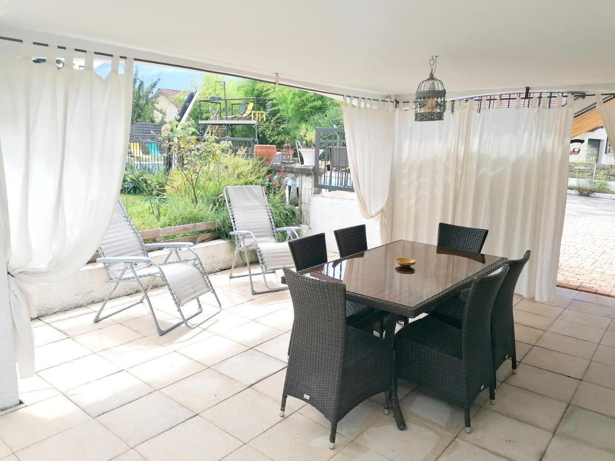 Appartement Lumineux A Voreppe Avec Piscine Екстер'єр фото